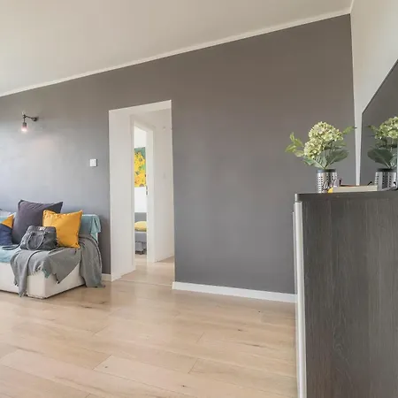 Legnicka Close To The Center Of By Rent Like
