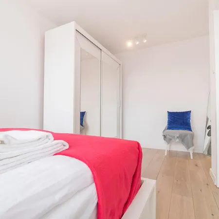Legnicka Close To The Center Of By Rent Like *